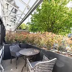 Von Landsberg Otel *