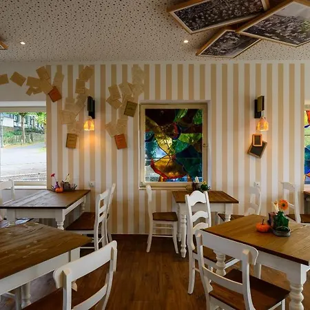 Von Landsberg Hotel *