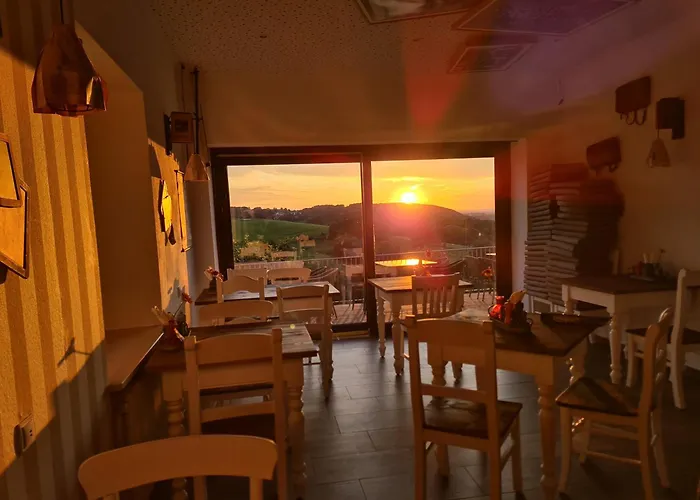 Von Landsberg Hotel *